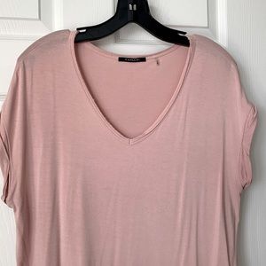 Tahari relaxed fit rose-peach knit tunic